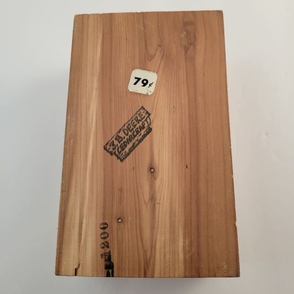 Vintage JB Deere Cedarcraft cedar jewelry/trinket box. - Picture 5 of 8